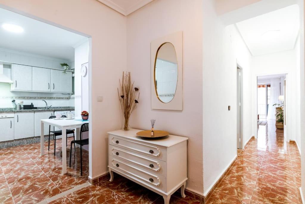 Santa Justa Urban Apartment Sevilla Exterior foto