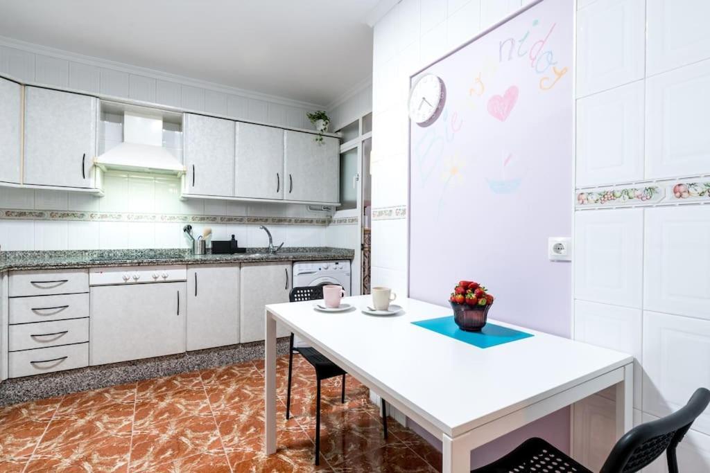 Santa Justa Urban Apartment Sevilla Exterior foto